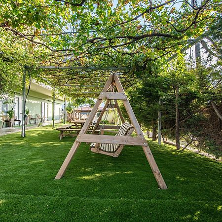 Iviskos Apartment Oinofyta ภายนอก รูปภาพ