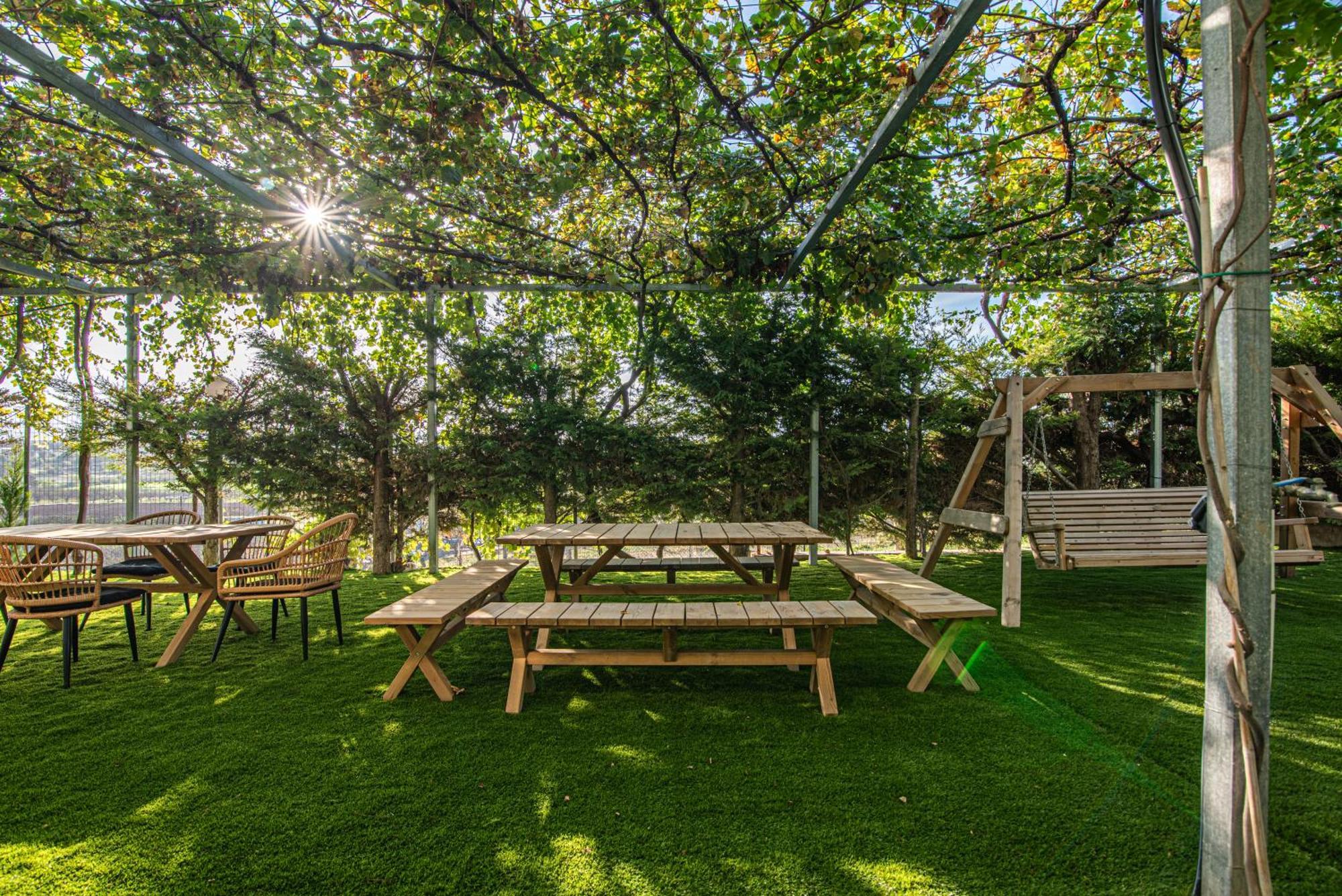 Iviskos Apartment Oinofyta ภายนอก รูปภาพ